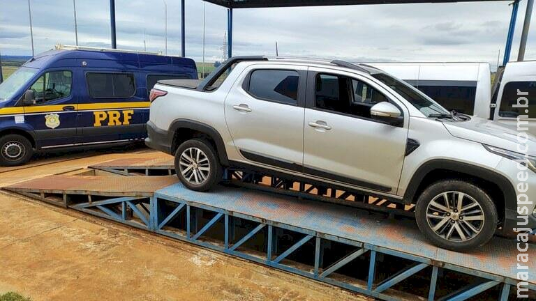 Homem é preso em MS com pick up roubada em MG e adulterada no PR Homem é preso em MS com pick up roubada em MG e adulterada no PR
