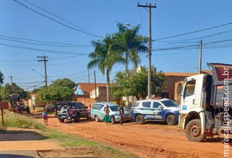 Homem encontrado morto a tiros em quintal de residência é identificado Homem encontrado morto a tiros em quintal de residência é identificado