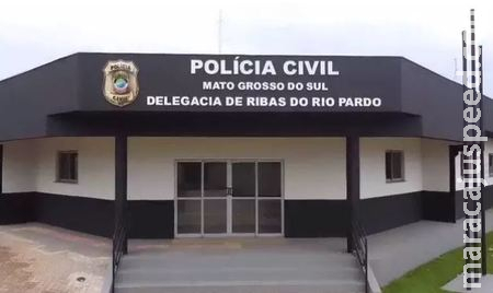 Homem joga cerveja no rosto de mulher e é esfaqueado seis vezes