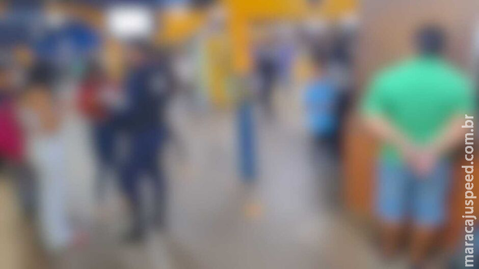 Homem tenta seduzir adolescentes em ônibus coletivo e é preso em terminal em Campo Grande Homem tenta seduzir adolescentes em ônibus coletivo e é preso em terminal em Campo Grande