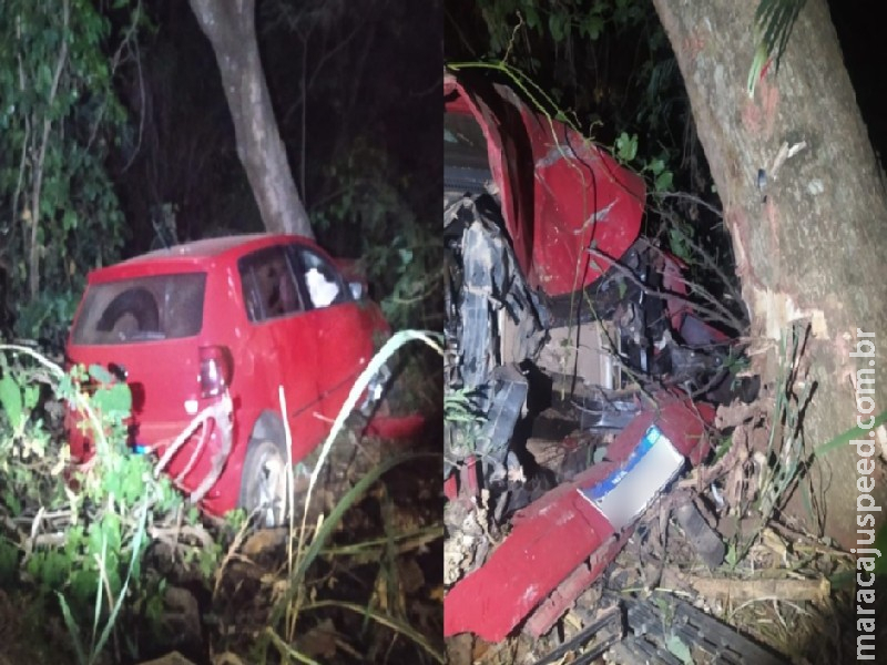 Idoso embriagado perde controle do carro em curva e bate em árvore em Costa Rica Idoso embriagado perde controle do carro em curva e bate em árvore em Costa Rica