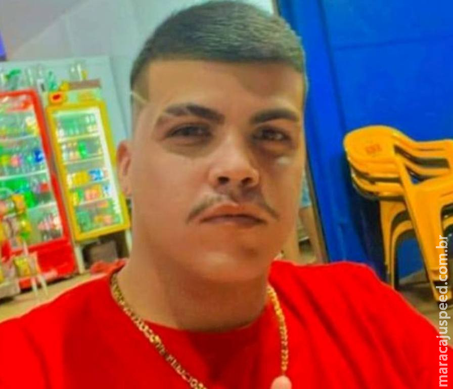 Jovem é assassinado com três tiros em Dourados Jovem é assassinado com três tiros em Dourados