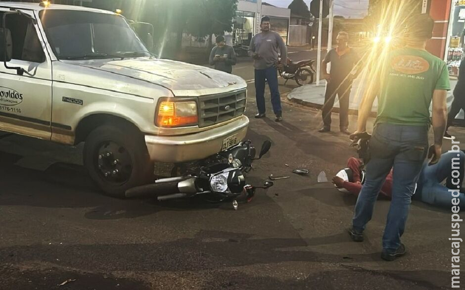 Motociclista é arremessado ao ser atropelado por caminhão em Nova Andradina Motociclista é arremessado ao ser atropelado por caminhão em Nova Andradina