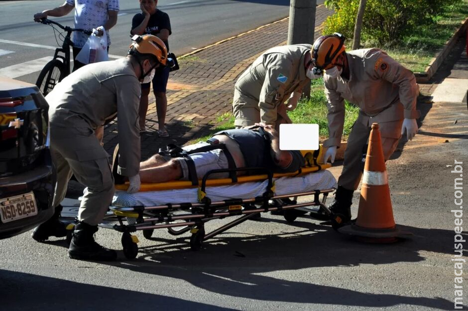 Motociclista fica ferido após ser atingido por carro em rotatória em Chapadão do Sul Motociclista fica ferido após ser atingido por carro em rotatória em Chapadão do Sul