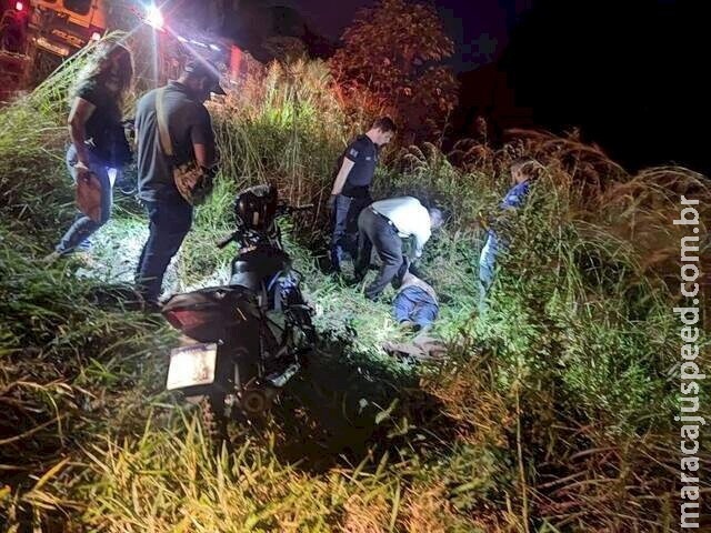 Motociclista perde controle da direção e é encontrado morto em meio a vegetação Motociclista perde controle da direção e é encontrado morto em meio a vegetação