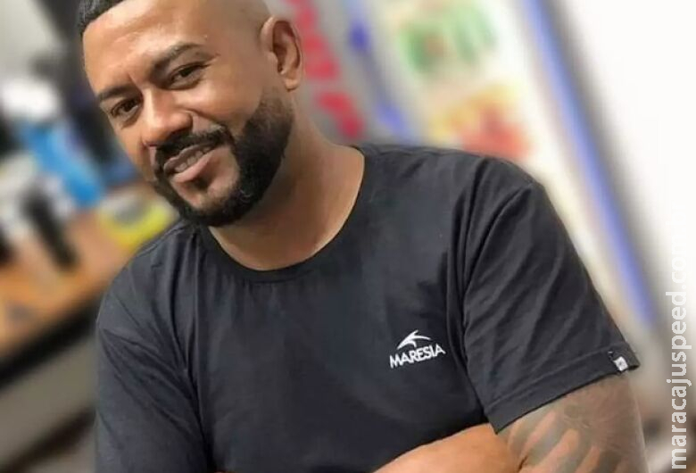 Músico é assassinado com tiro na cabeça e ex é suspeita do crime Músico é assassinado com tiro na cabeça e ex é suspeita do crime