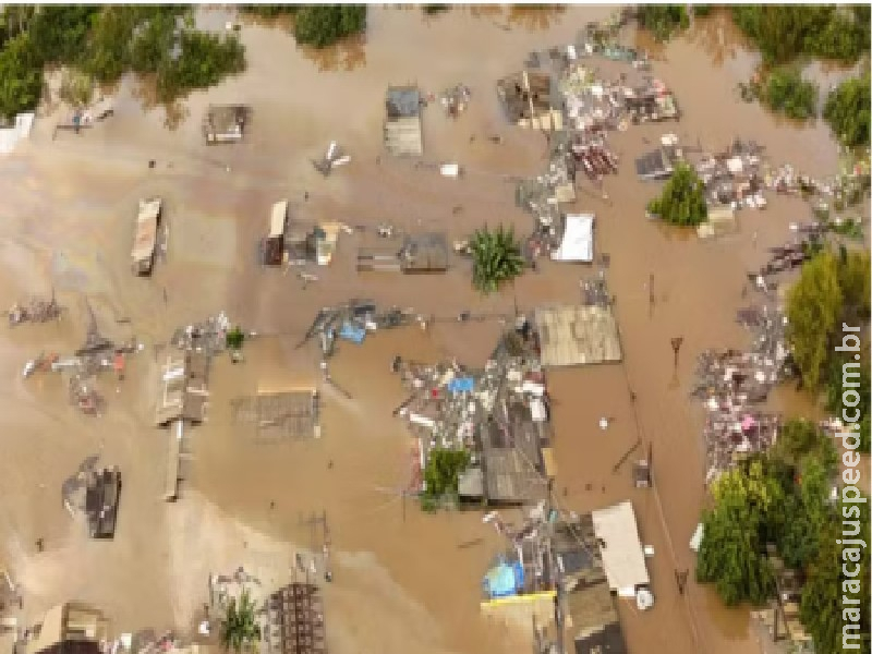 Número de desalojados dobra em 24 horas no Rio Grande do Sul Número de desalojados dobra em 24 horas no Rio Grande do Sul