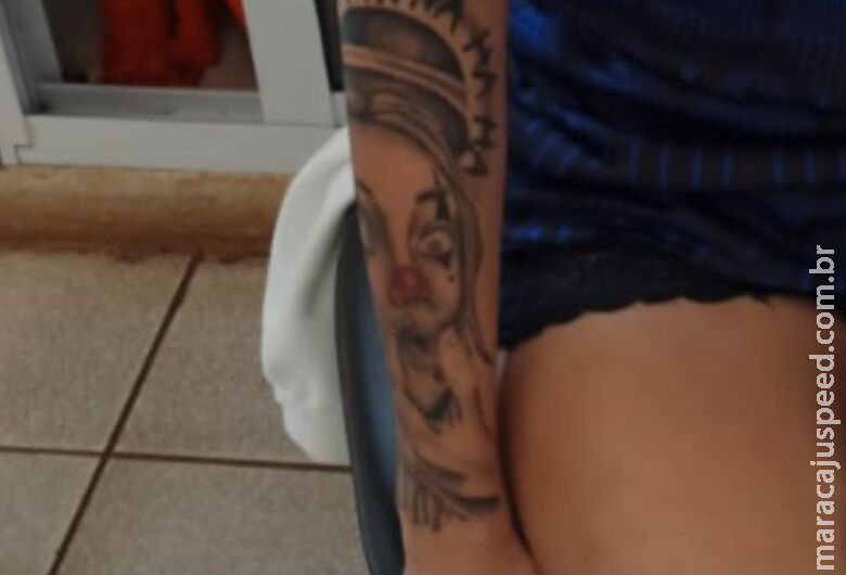 Suspeita de integrar "tribunal do crime" que terminou com decapitação de jovem é presa em MS Suspeita de integrar "tribunal do crime" que terminou com decapitação de jovem é presa em MS
