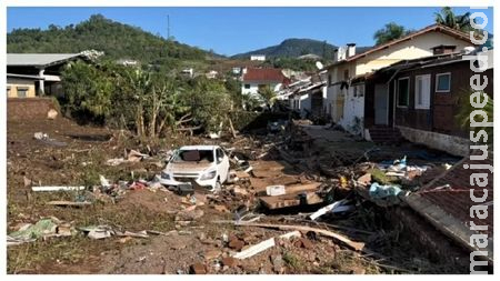 Tragédia no RS: Família morre abraçada após deslizamento Tragédia no RS: Família morre abraçada após deslizamento