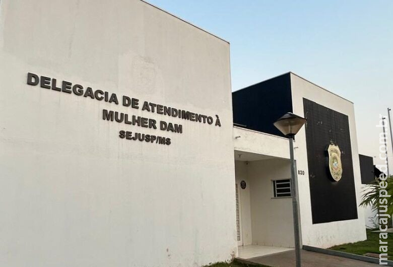 Adolescente enviava nudes sob ameças de morte dos pais em Dourados Adolescente enviava nudes sob ameças de morte dos pais em Dourados
