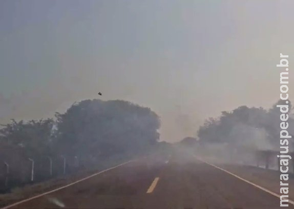 Antes de chegar em Corumbá, fumaça já assusta quem passa pela BR-262 Antes de chegar em Corumbá, fumaça já assusta quem passa pela BR-262