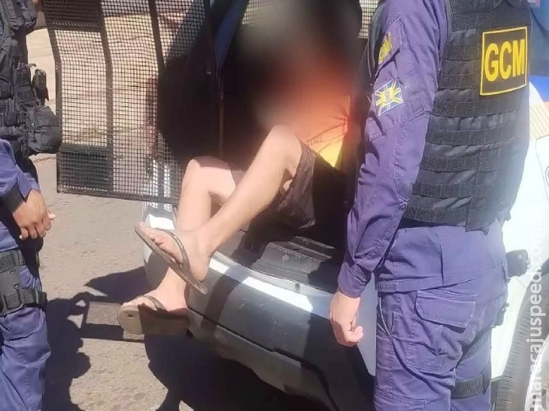 Bêbado, motorista é flagrado dormindo ao volante e vai preso em Campo Grande Bêbado, motorista é flagrado dormindo ao volante e vai preso em Campo Grande