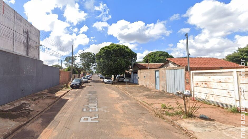 Criminoso tenta roubar casa e acaba preso por vigilante na Vila Serradinho Criminoso tenta roubar casa e acaba preso por vigilante na Vila Serradinho