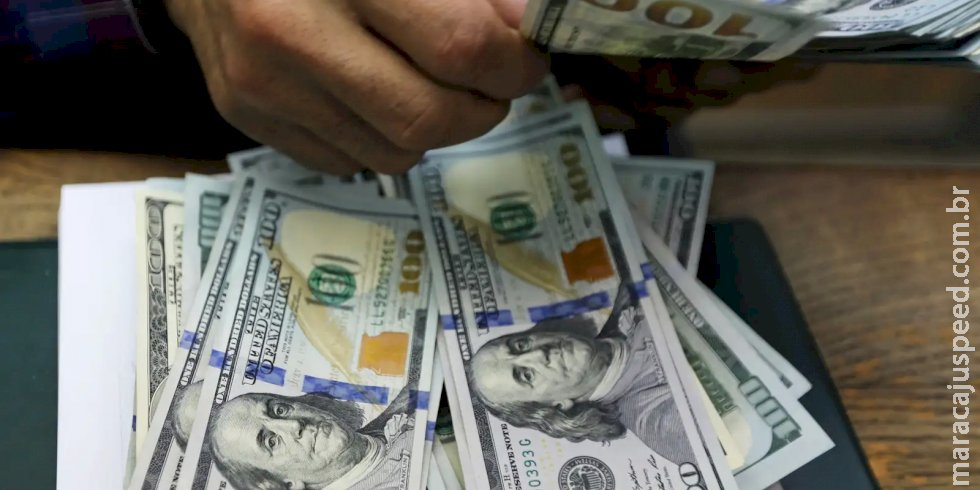 Dólar sobe para R$ 5,42 às vésperas do Copom Dólar sobe para R$ 5,42 às vésperas do Copom