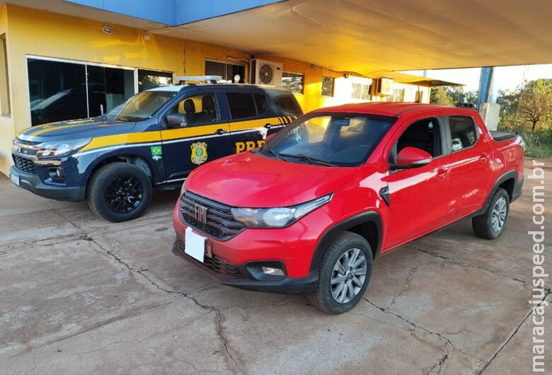 Dupla é presa com Strada furtada em Minas Gerais Dupla é presa com Strada furtada em Minas Gerais