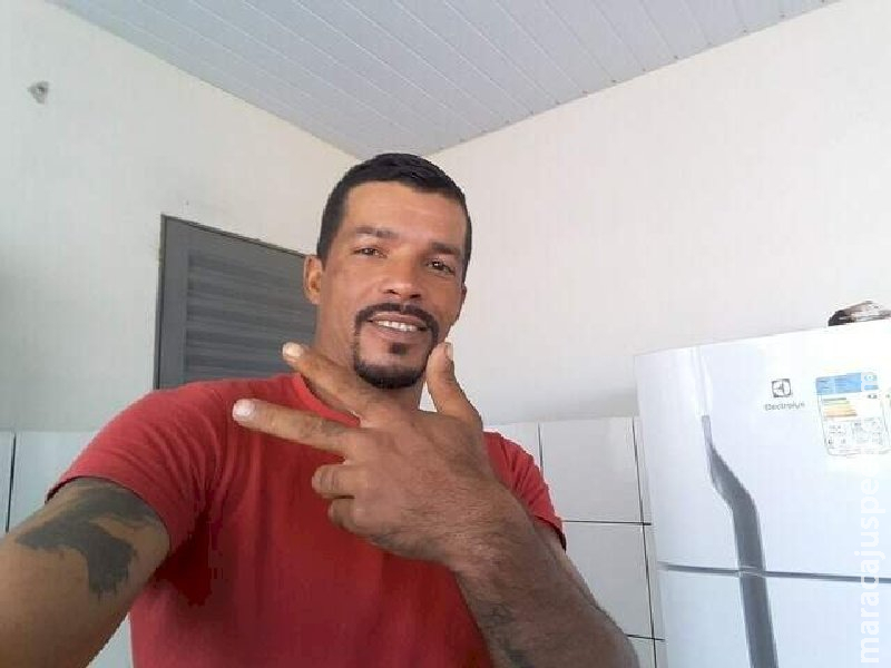 Em Juti, pai e filho são acusados de matar homem por dívida de R$ 46 em conveniência Em Juti, pai e filho são acusados de matar homem por dívida de R$ 46 em conveniência