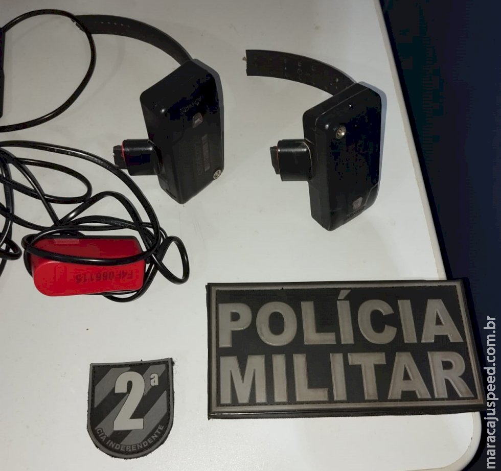 Foragidas da Justiça rompem tornozeleiras eletrônicas e acabam presas pela PM de Caarapó Foragidas da Justiça rompem tornozeleiras eletrônicas e acabam presas pela PM de Caarapó