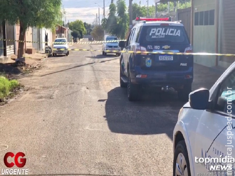 Homem é executado a tiros em frente a casa da ex nas Moreninhas Homem é executado a tiros em frente a casa da ex nas Moreninhas