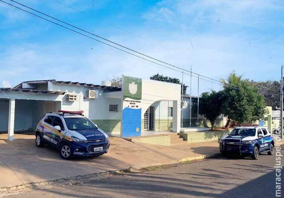 Homem é preso em flagrante após furtar e tentar vender peças de muçarela em Camapuã Homem é preso em flagrante após furtar e tentar vender peças de muçarela em Camapuã