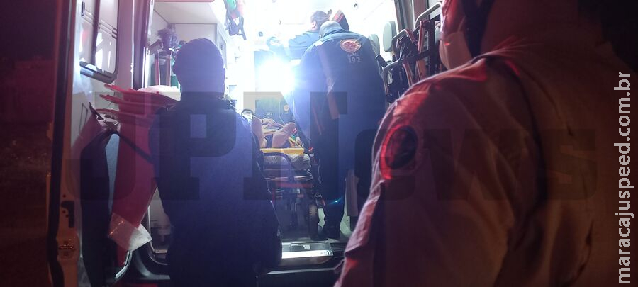 Homem é sequestrado, esfaqueado no pescoço e jogado em terreno baldio em Três Lagoas Homem é sequestrado, esfaqueado no pescoço e jogado em terreno baldio em Três Lagoas