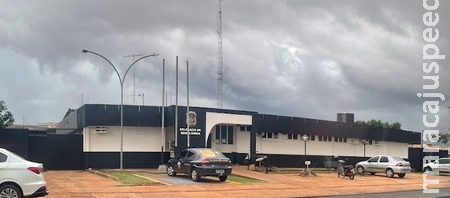 Homem sem identificação é socorrido em Sidrolândia e morre na Santa Casa de Campo Grande com sinais de violência Homem sem identificação é socorrido em Sidrolândia e morre na Santa Casa de Campo Grande com sinais de violência