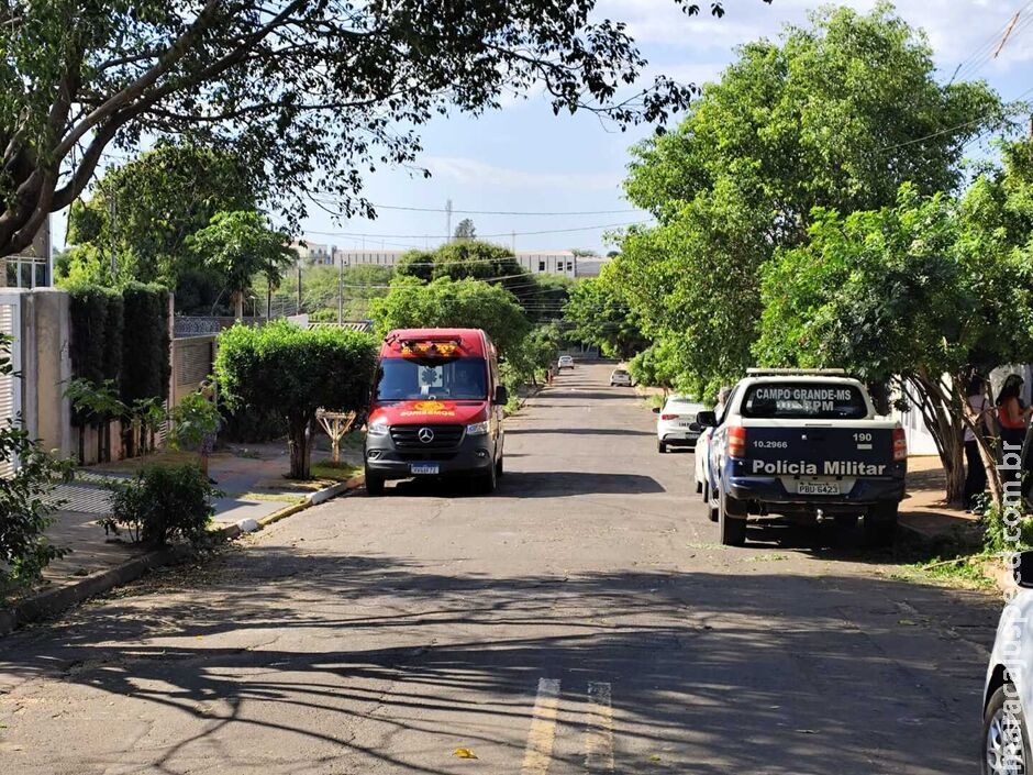 Idosa é encontrada morta em sofá de casa no Guanandi Idosa é encontrada morta em sofá de casa no Guanandi