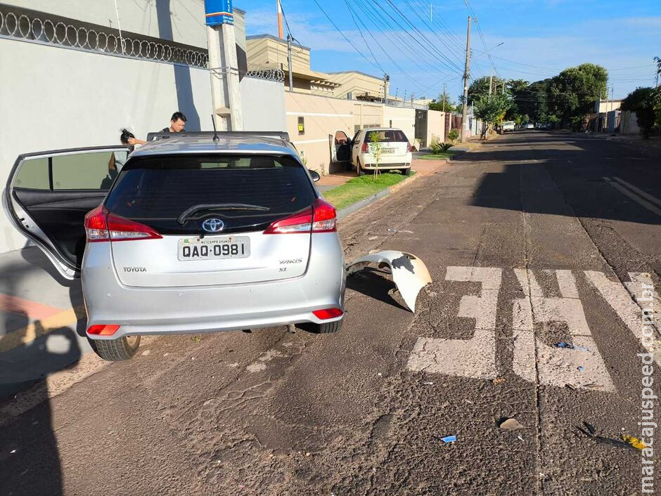 Idosa perde controle da direção e bate contra carro no Jardim Imá Idosa perde controle da direção e bate contra carro no Jardim Imá