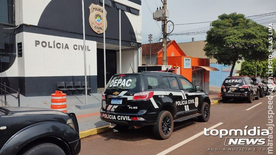 Morador de rua é agredido a pauladas por motociclista em Campo Grande Morador de rua é agredido a pauladas por motociclista em Campo Grande
