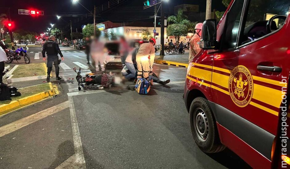 Motociclista bate em traseira de carro e fica ferido em Três Lagoas Motociclista bate em traseira de carro e fica ferido em Três Lagoas