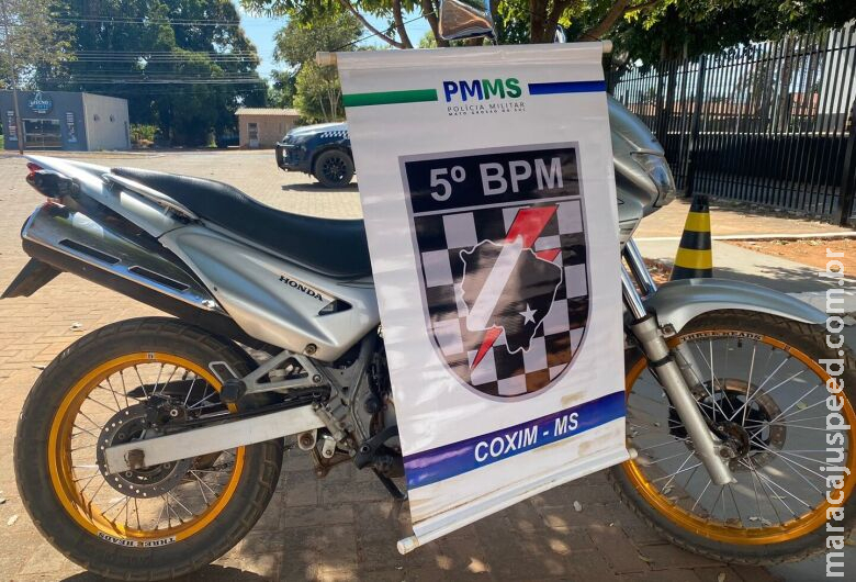 Motociclista sem carteira de habilitação é preso por direção perigosa e desobediência Motociclista sem carteira de habilitação é preso por direção perigosa e desobediência