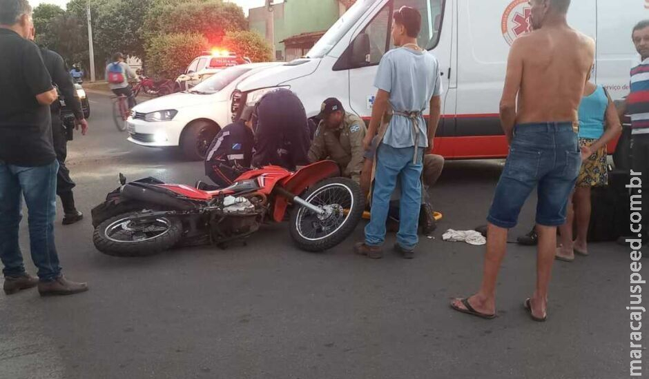 Motociclista sofre traumatismo craniano após bater em caminhonete em Três Lagoas Motociclista sofre traumatismo craniano após bater em caminhonete em Três Lagoas