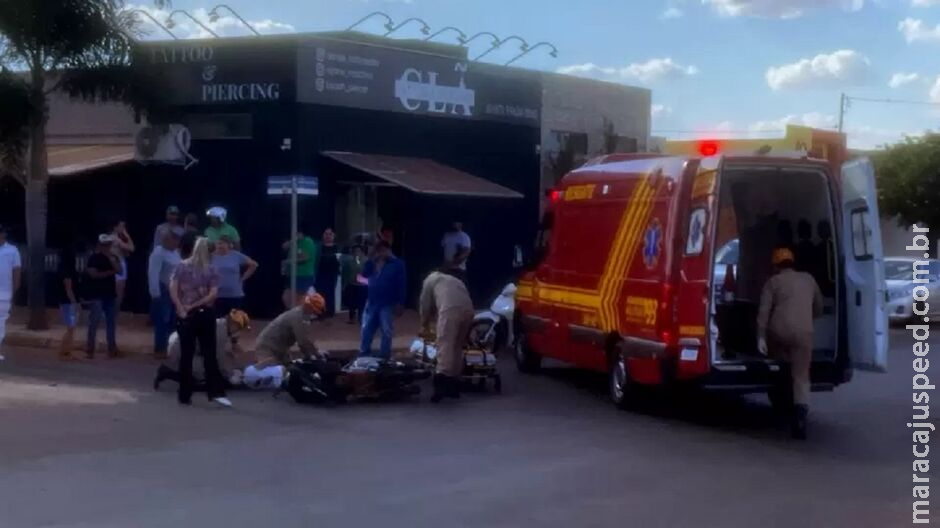 Mulher bate Biz em caminhão e tem fratura grave na perna em Chapadão do Sul Mulher bate Biz em caminhão e tem fratura grave na perna em Chapadão do Sul