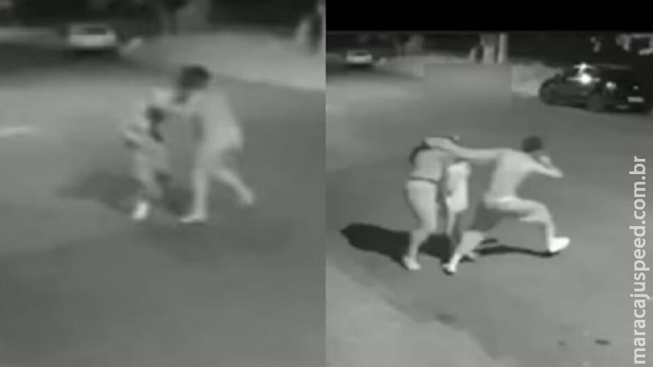 Mulher bate em ladrão, arranca camisa dele e evita assalto Mulher bate em ladrão, arranca camisa dele e evita assalto