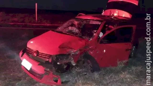 Mulher é socorrida em estado grave após acidente entre dois carros em Ivinhema Mulher é socorrida em estado grave após acidente entre dois carros em Ivinhema