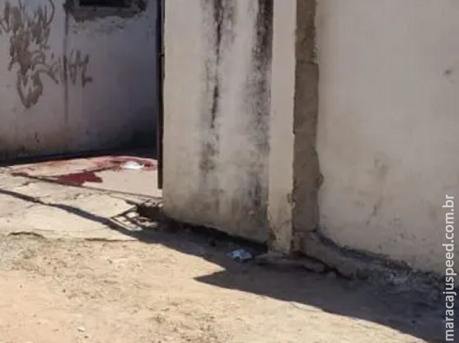 Mulher é surrada com chicote de correia e cigarro no olho por marido em Aquidauana