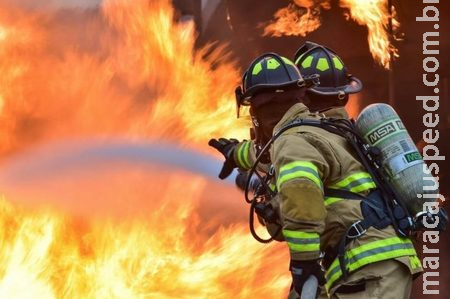 O papel dos brigadistas de incêndio em situações de emergência além dos incêndios O papel dos brigadistas de incêndio em situações de emergência além dos incêndios