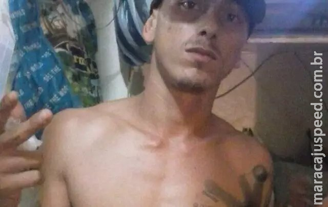 Rapaz é morto em Juti ao atacar PM com facão após assaltar taxista Rapaz é morto em Juti ao atacar PM com facão após assaltar taxista