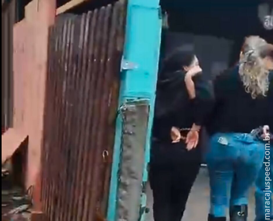 Suspeita de cegar tatuador com soda no Aero Rancho reclama para a polícia