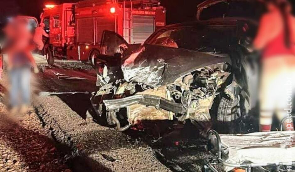 Três ficam feridos após acidente grave em Três Lagoas Três ficam feridos após acidente grave em Três Lagoas