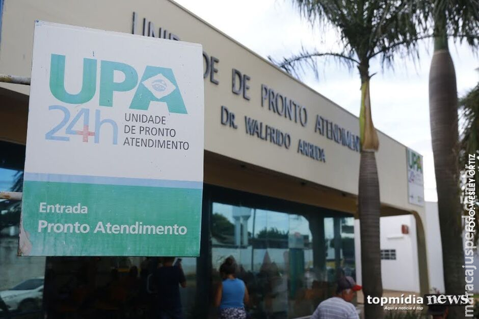Briga entre irmãos tem murro, capacetadas e um fica internado no UPA Coronel Antonino Briga entre irmãos tem murro, capacetadas e um fica internado no UPA Coronel Antonino