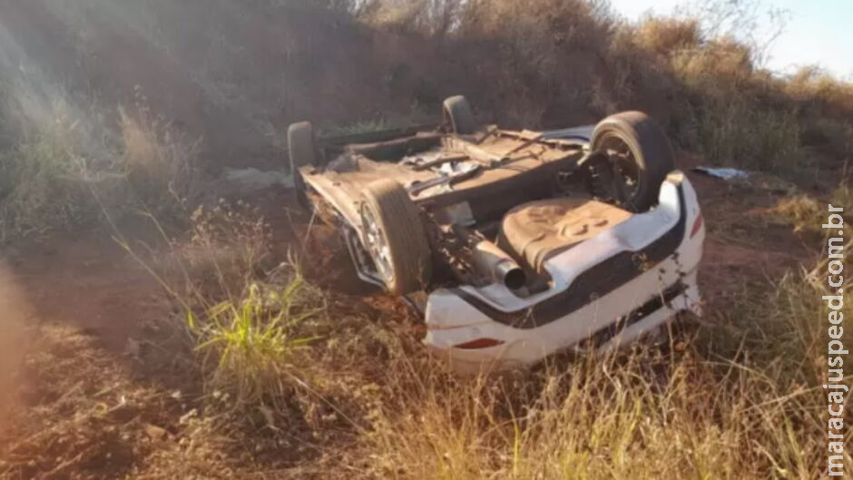 Carro capota em acidente na MS-316, entre Paraíso das Águas e Costa Rica Carro capota em acidente na MS-316, entre Paraíso das Águas e Costa Rica