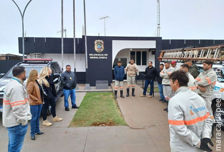 Cinco pessoas são presas em flagrante por furto de energia elétrica Cinco pessoas são presas em flagrante por furto de energia elétrica