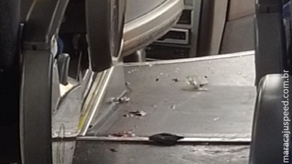 Criança atingida por peça de carreta em ônibus é trazida em estado grave para Campo Grande Criança atingida por peça de carreta em ônibus é trazida em estado grave para Campo Grande