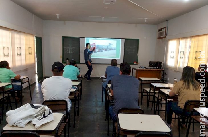 Cursos presenciais para renovar CNH e ‘Um Novo Olhar’ são ampliados para três cidades do interior Cursos presenciais para renovar CNH e ‘Um Novo Olhar’ são ampliados para três cidades do interior