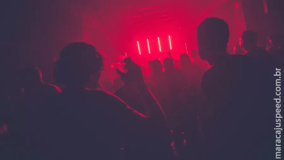 Discussão por namorada termina em pancadaria entre mulheres em boate no Santo Amaro