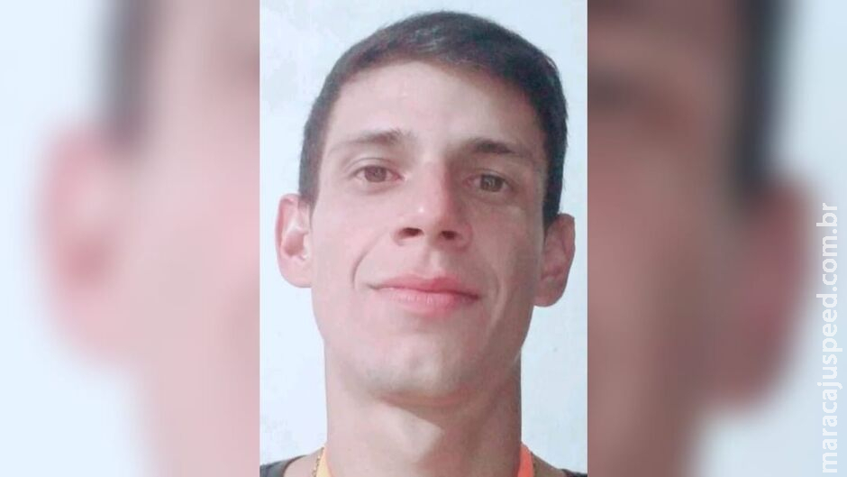 Família pede ajuda por notícias de rapaz que sumiu há 15 dias em Campo Grande Família pede ajuda por notícias de rapaz que sumiu há 15 dias em Campo Grande