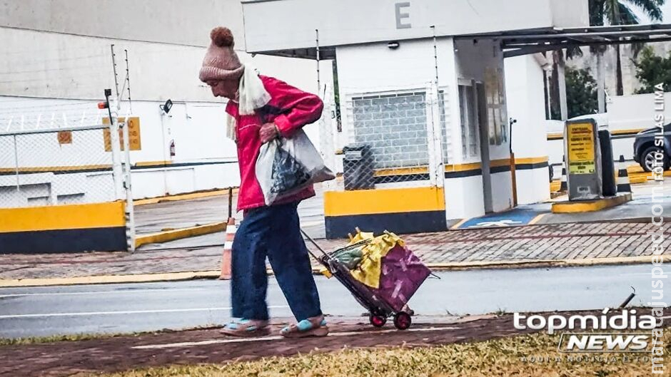 Frente fria começa a ir embora, mas quinta tem previsão de chuva em MS Frente fria começa a ir embora, mas quinta tem previsão de chuva em MS