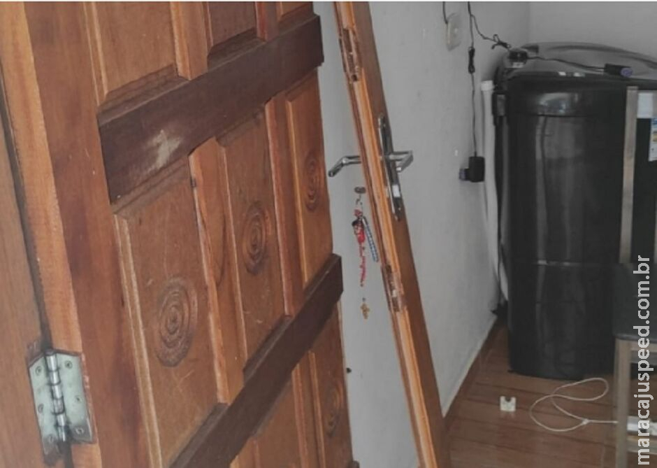 Homem dá facada em morador ao invadir casa em Ponta Porã Homem dá facada em morador ao invadir casa em Ponta Porã
