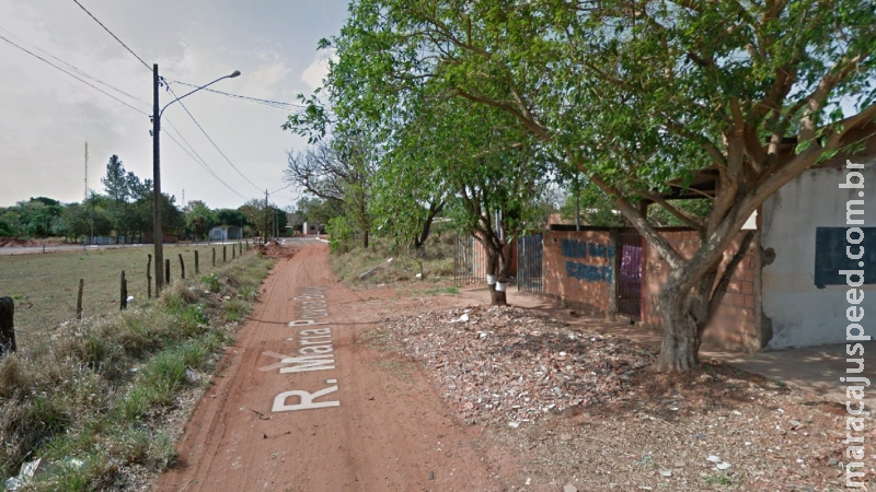 Homem é assassinado a tiros na frente de casa no Vivendas do Parque Homem é assassinado a tiros na frente de casa no Vivendas do Parque