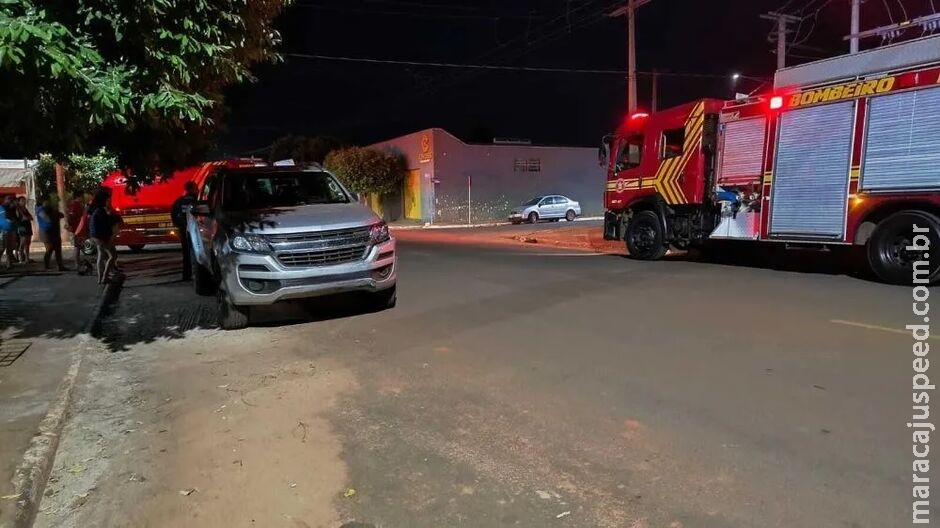Idosa fratura ombro após bater bike elétrica em caminhonete em Bataguassu Idosa fratura ombro após bater bike elétrica em caminhonete em Bataguassu